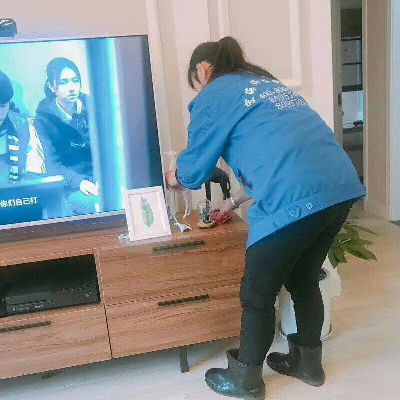 让人敬佩的成都清洁工