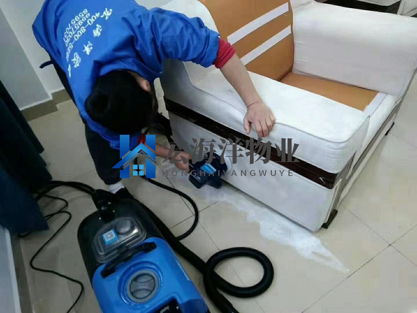 成都皮沙发如何清洗与保养呢？