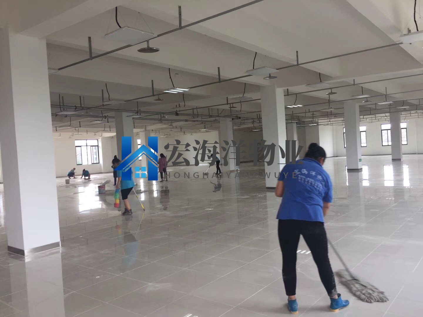 成都保洁公司的钟点工和小时工哪个好